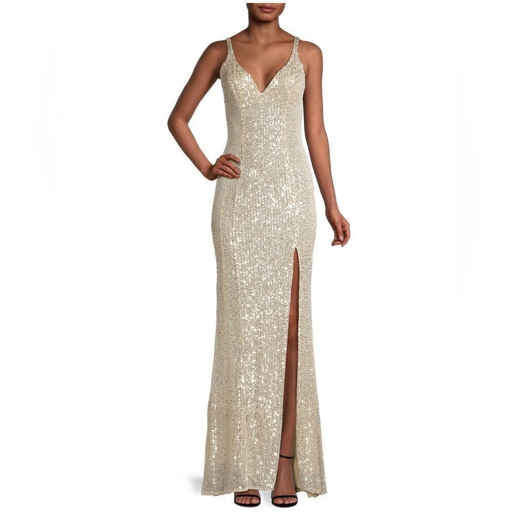 Mac Duggal Ieena Sequin V-Neck Gown size 2